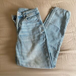American Eagle Mom Jean